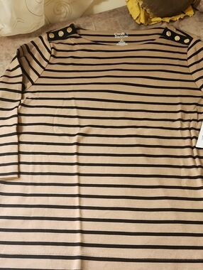Croft & Barrow Women's Tan and Black Striped Boatneck Top with Shoulder Buttons